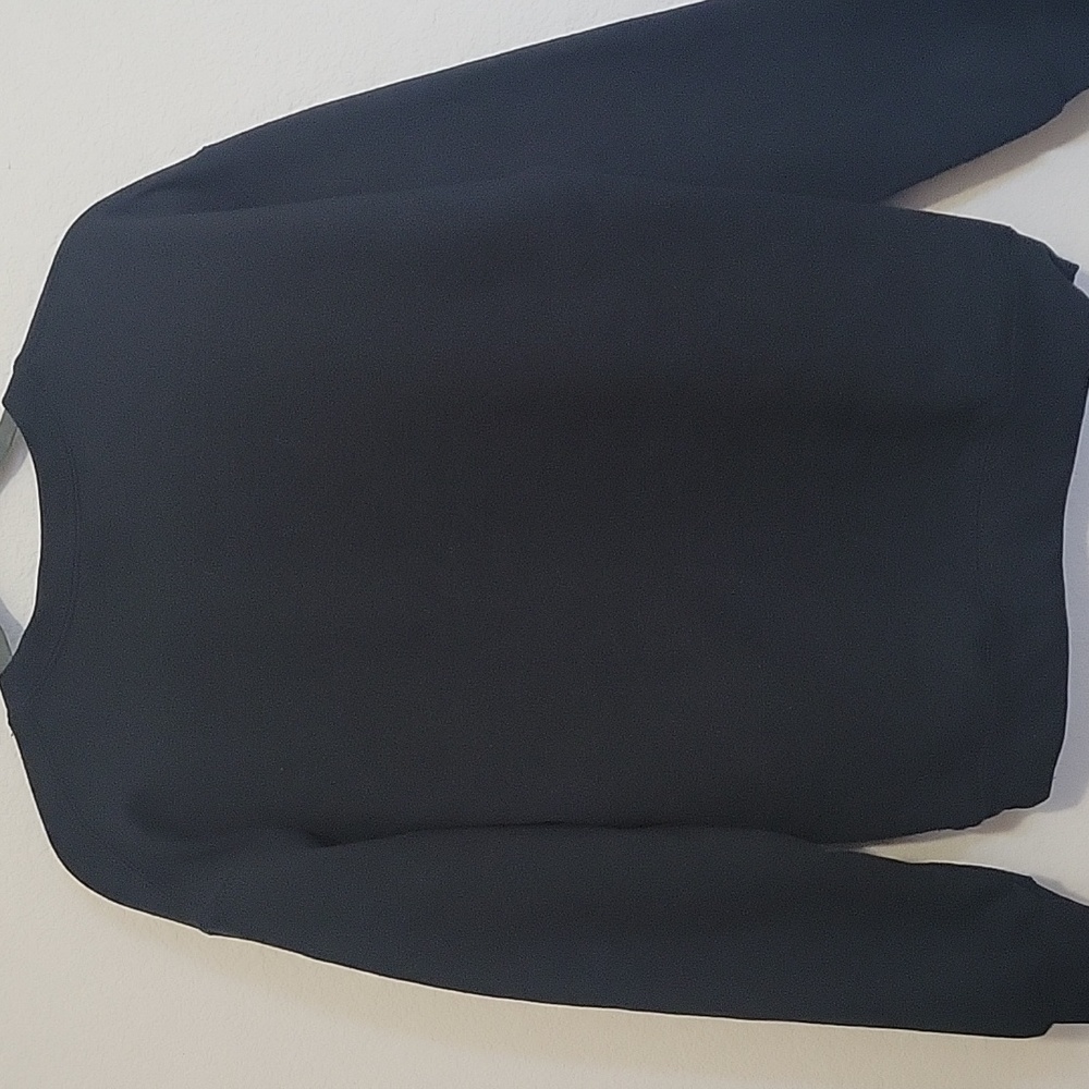 Zumiez pullover - Picture 3 of 3